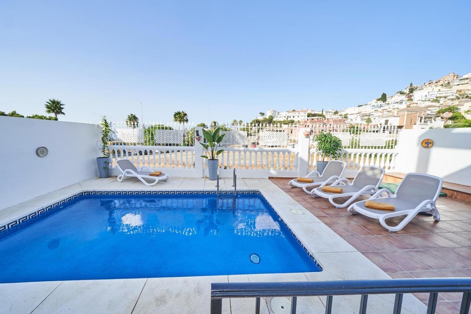 Villa Pura - Private Jacuzzi & Heated Pool Nerja Exterior foto