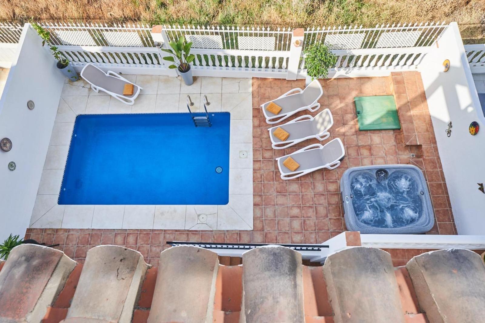 Villa Pura - Private Jacuzzi & Heated Pool Nerja Exterior foto