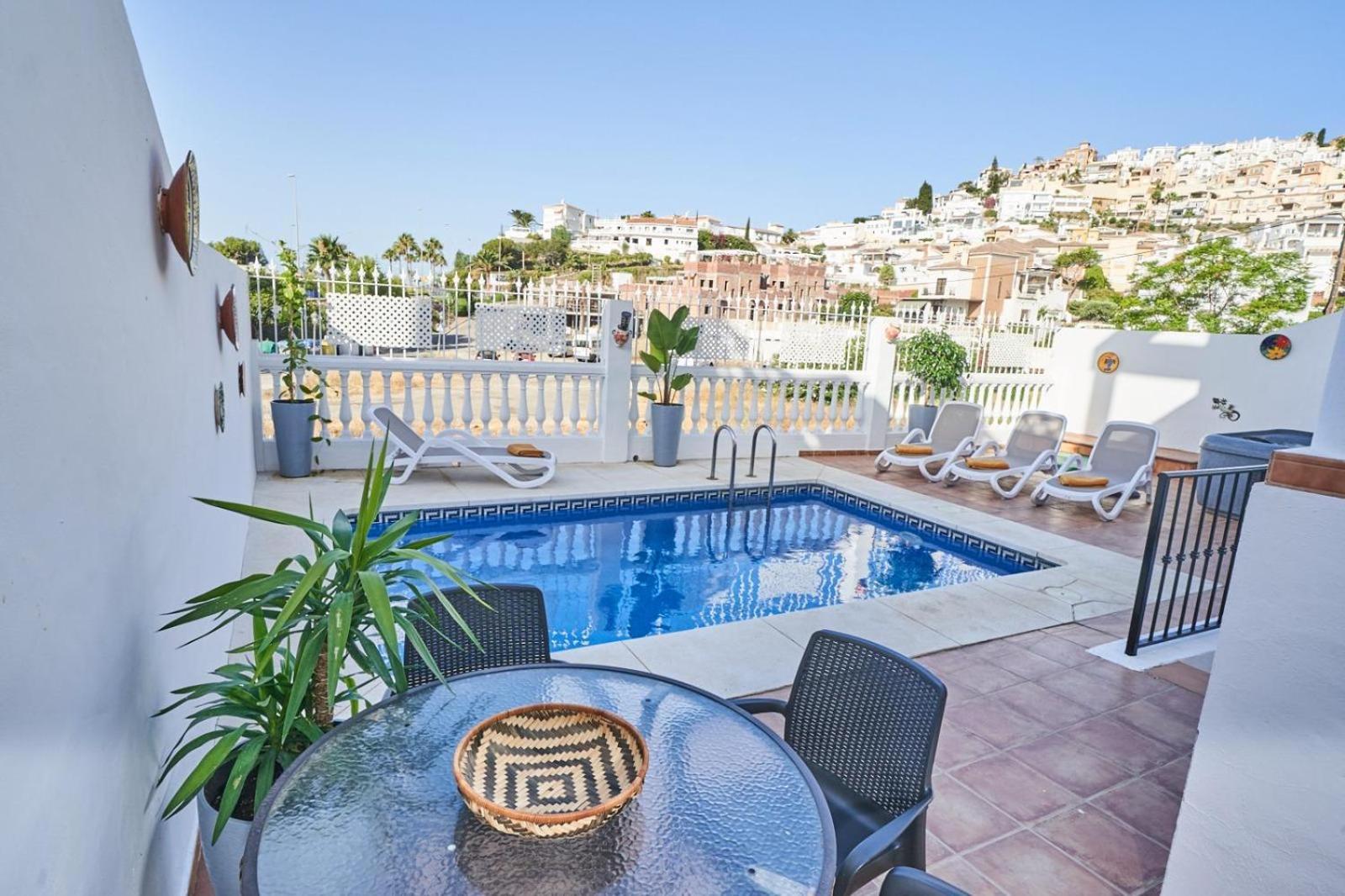 Villa Pura - Private Jacuzzi & Heated Pool Nerja Exterior foto